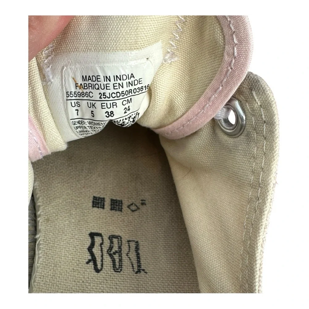 Converse Chuck Taylor All Star Low Top Sneakers Women's 7 Pink Canvas‎ Classic